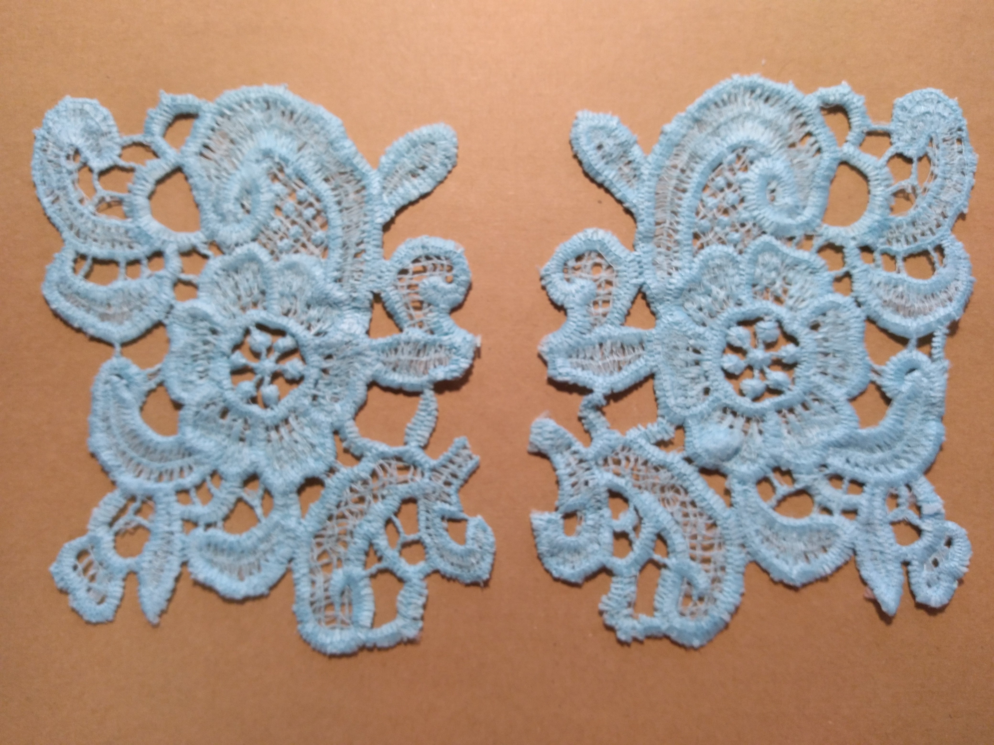 2-Piece Lace Applique in Teal-8